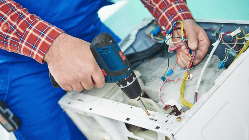 Kandıra Termodinamik Termodinamik çamaşır makinesi kart tamiri – Su almama arızası orijinal parça ile giderildi. - Teknik servis örneği